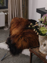 Load image into Gallery viewer, Islandi lambanahk &quot;Rusty&quot;
